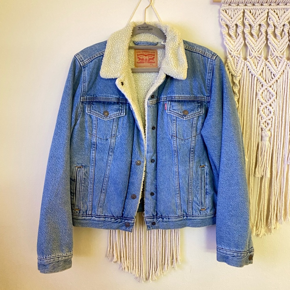 Levi’s Sherpa Lined Denim Jacket Womens